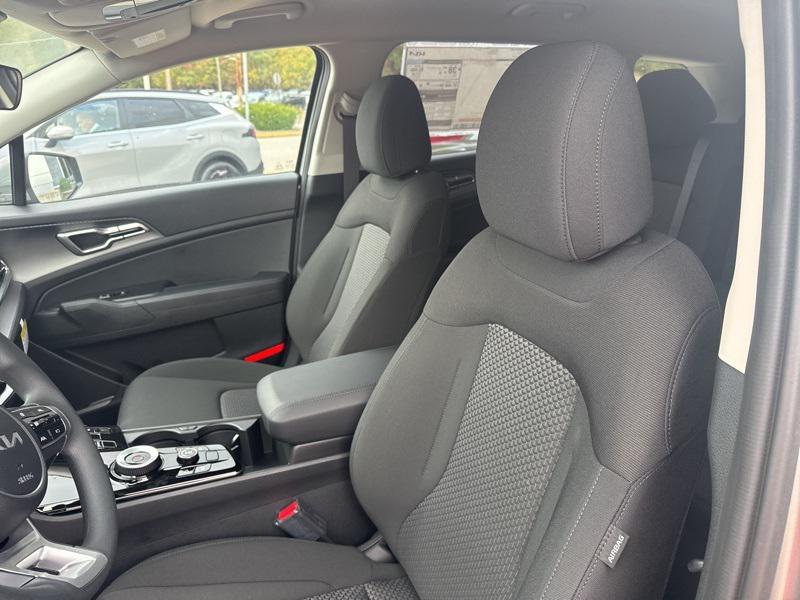 new 2025 Kia Sportage Hybrid car, priced at $28,821