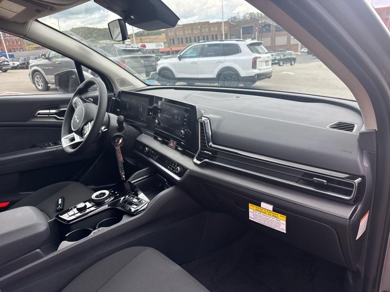 new 2025 Kia Sportage Hybrid car, priced at $28,821