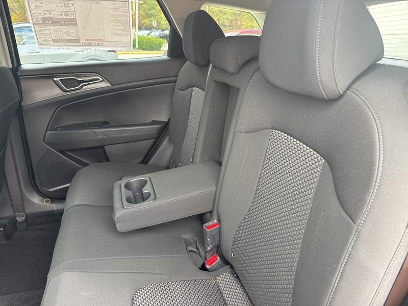 new 2025 Kia Sportage Hybrid car, priced at $28,821