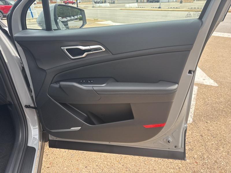 new 2026 Kia Sportage car, priced at $32,421