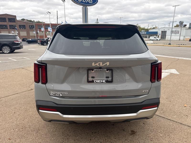 new 2025 Kia Sorento car, priced at $33,959