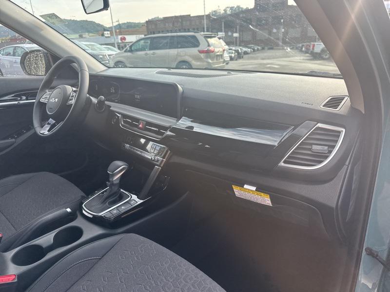 new 2026 Kia Seltos car, priced at $27,900