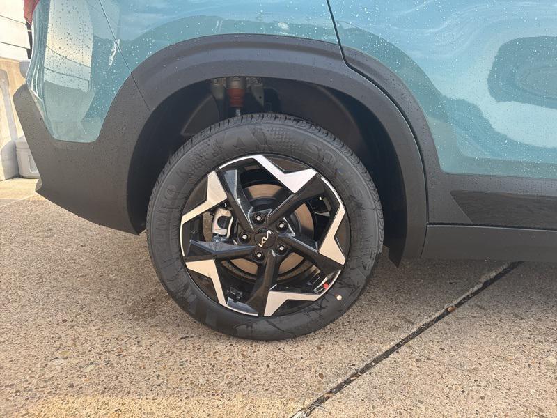 new 2026 Kia Seltos car, priced at $27,900