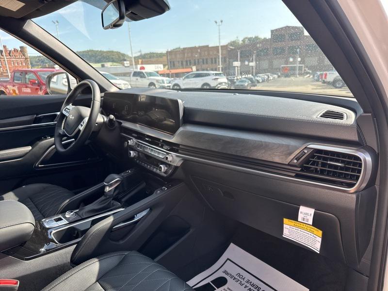 new 2025 Kia Telluride car, priced at $44,718