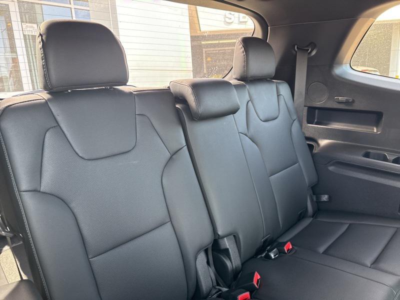 new 2025 Kia Telluride car, priced at $44,718
