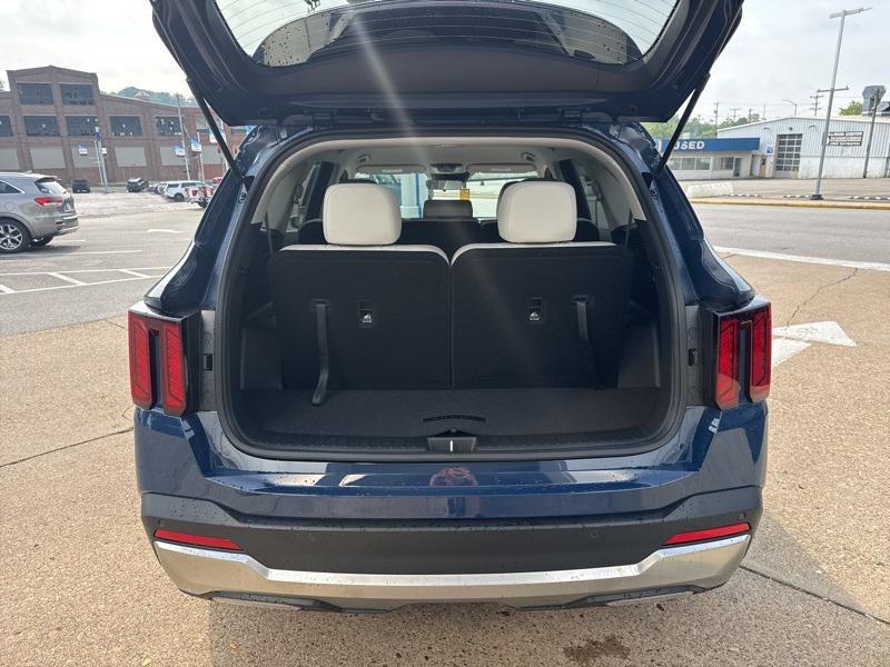 new 2025 Kia Sorento car, priced at $36,000