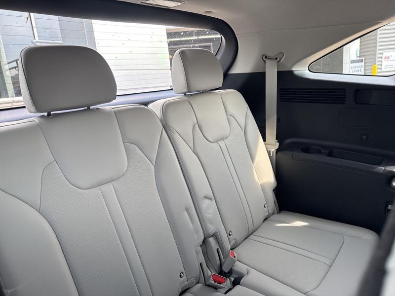 new 2025 Kia Sorento car, priced at $36,000