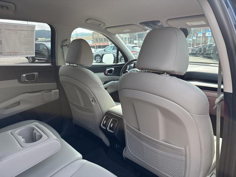 new 2025 Kia Sorento car, priced at $36,000