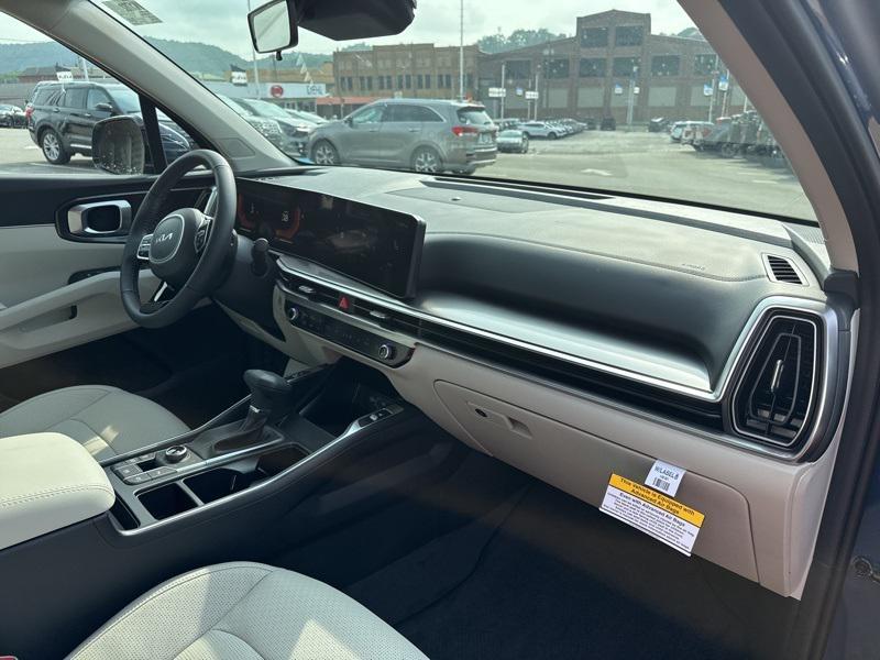 new 2025 Kia Sorento car, priced at $36,000