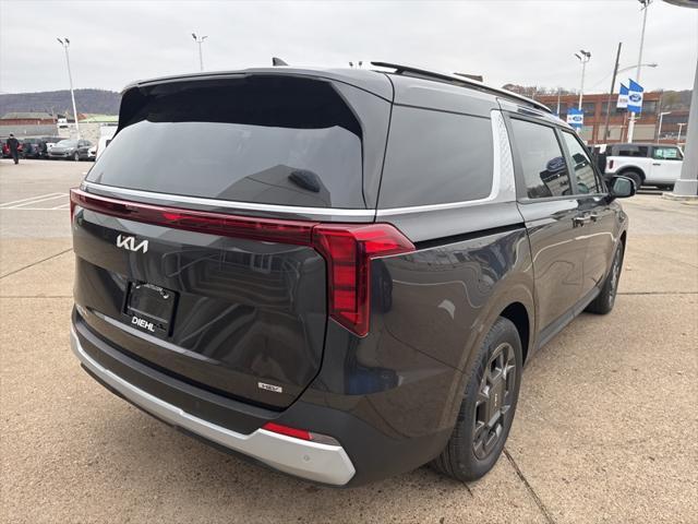 new 2025 Kia Carnival Hybrid car, priced at $44,470