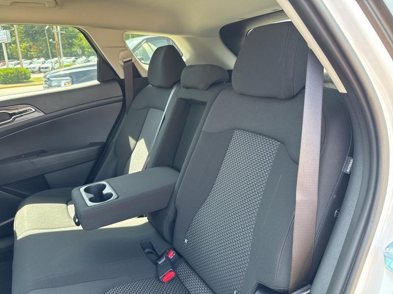 new 2025 Kia Sportage Hybrid car, priced at $29,427