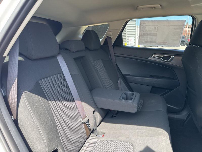 new 2025 Kia Sportage Hybrid car, priced at $29,427
