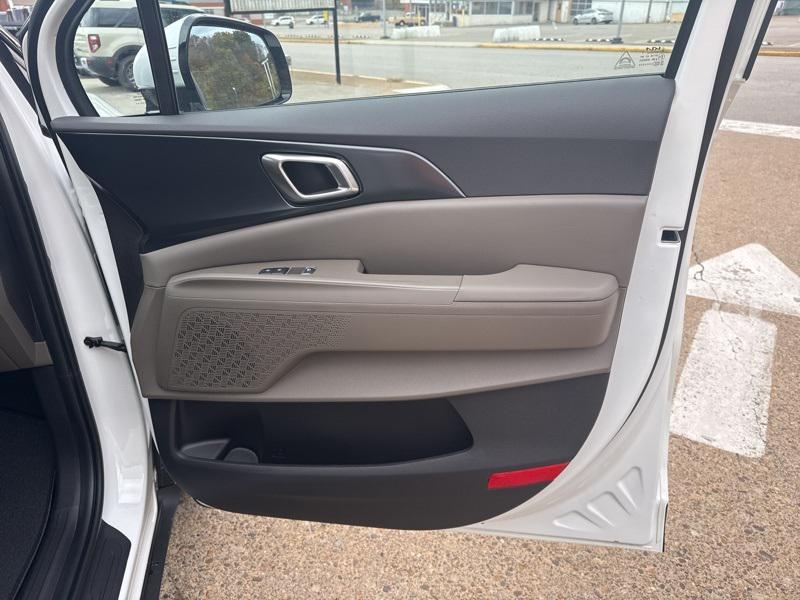 new 2026 Kia Carnival car, priced at $39,000