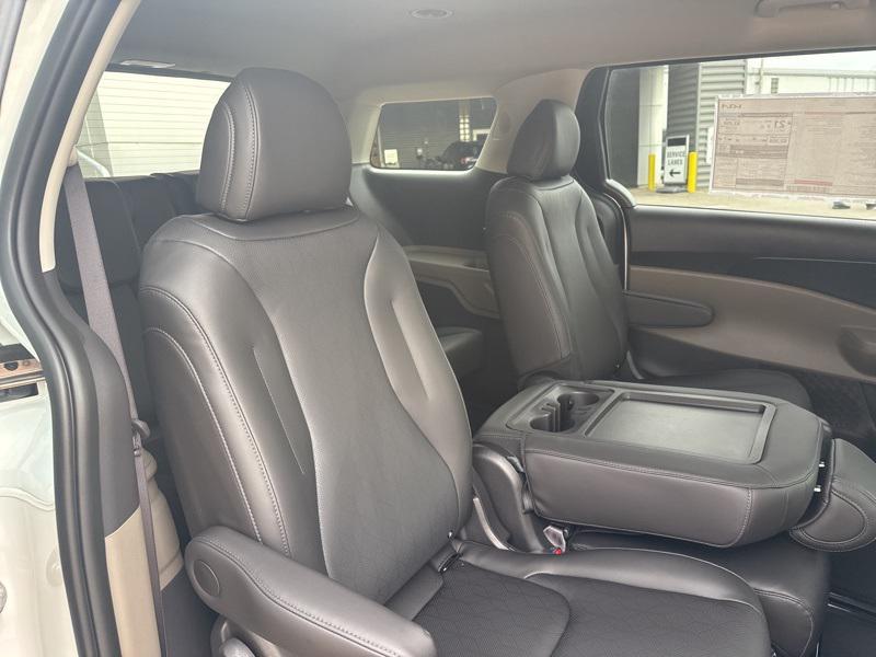 new 2026 Kia Carnival car, priced at $39,000