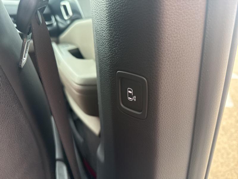 new 2026 Kia Carnival car, priced at $39,000