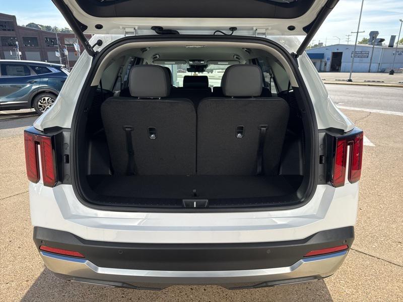new 2026 Kia Sorento car, priced at $39,200