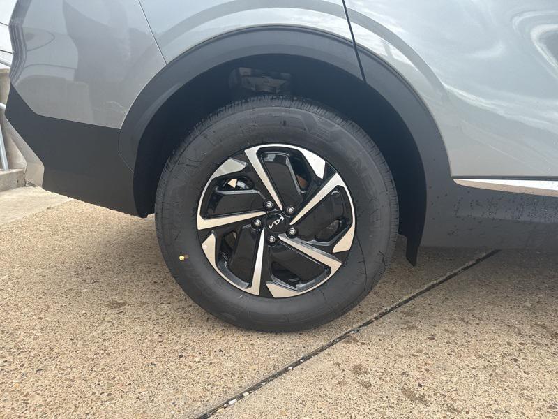 new 2025 Kia Sportage Hybrid car, priced at $29,071