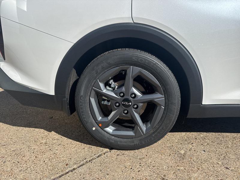 new 2025 Kia K4 car, priced at $23,474