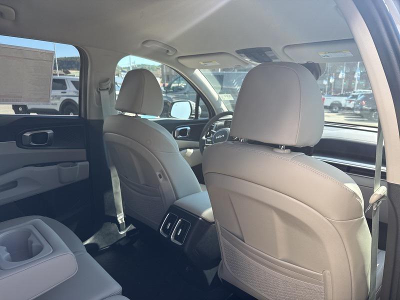 new 2025 Kia Sorento car, priced at $34,360