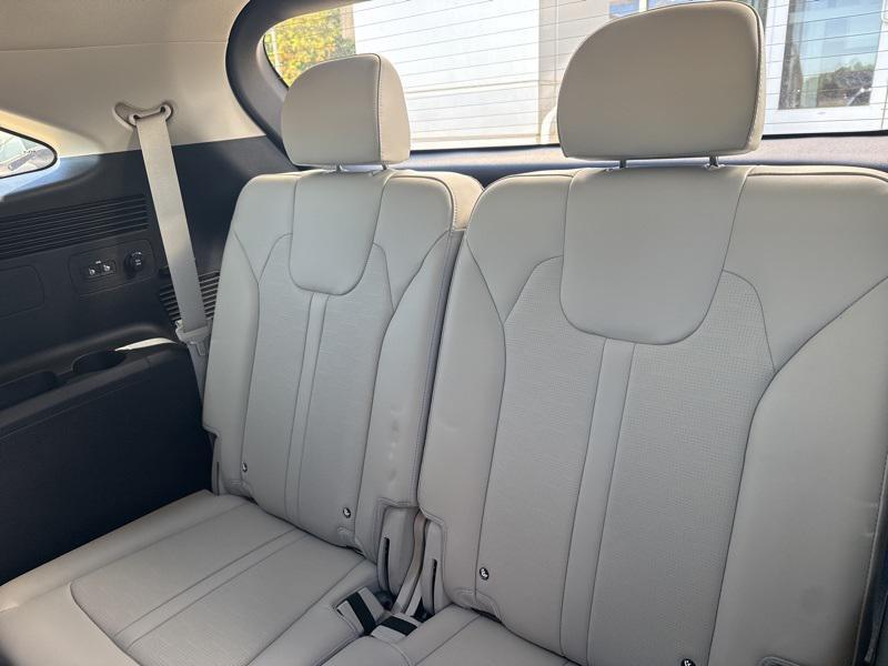 new 2025 Kia Sorento car, priced at $34,360