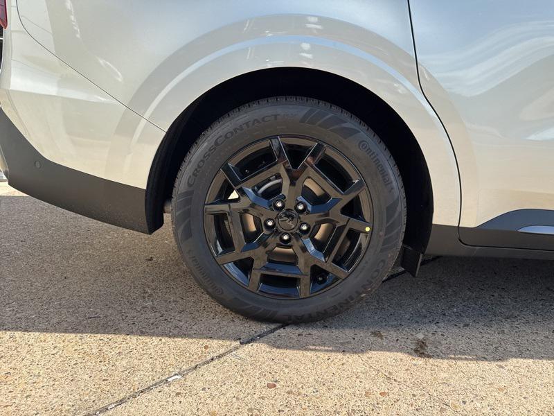 new 2026 Kia Carnival car, priced at $45,850