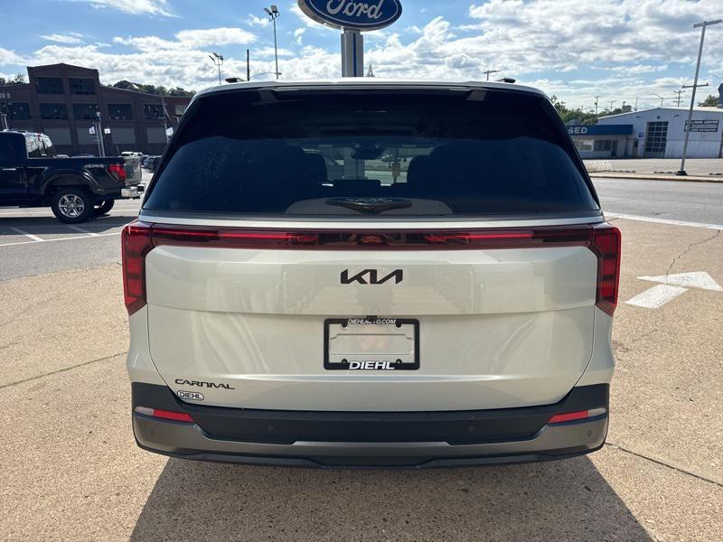 new 2026 Kia Carnival car, priced at $45,850