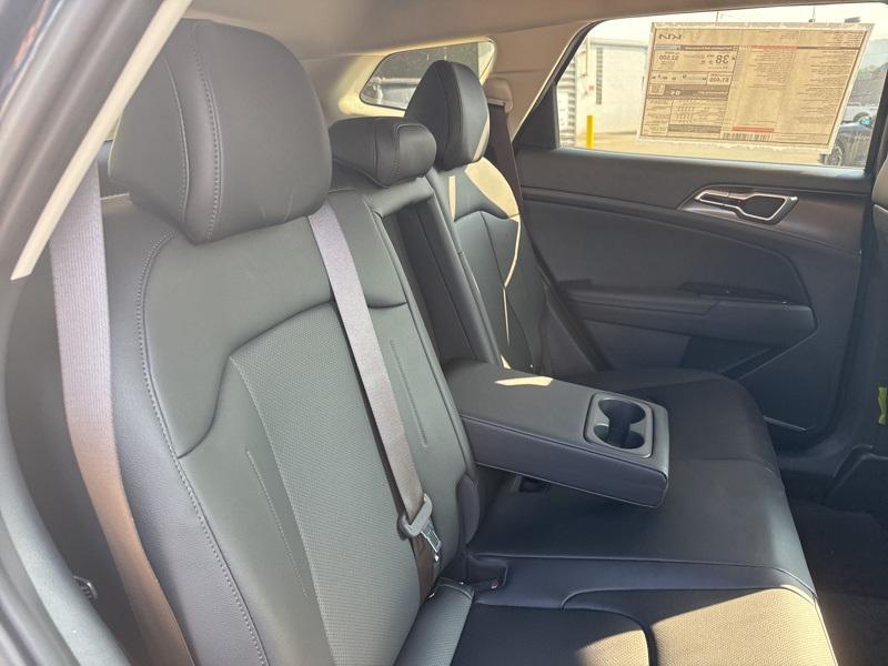 new 2025 Kia Sportage Hybrid car, priced at $30,952