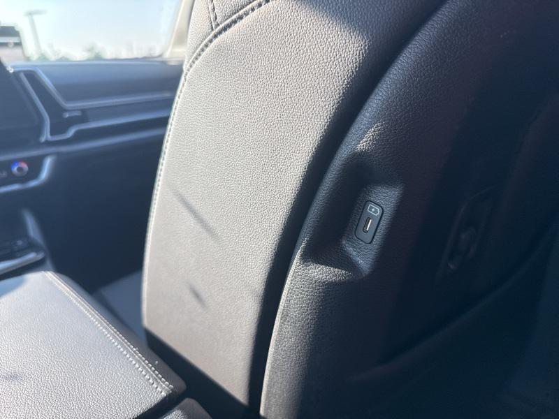 new 2025 Kia Sportage Hybrid car, priced at $30,952