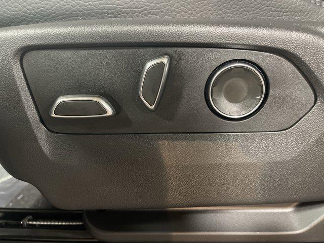 new 2025 GMC Yukon XL car, priced at $96,703
