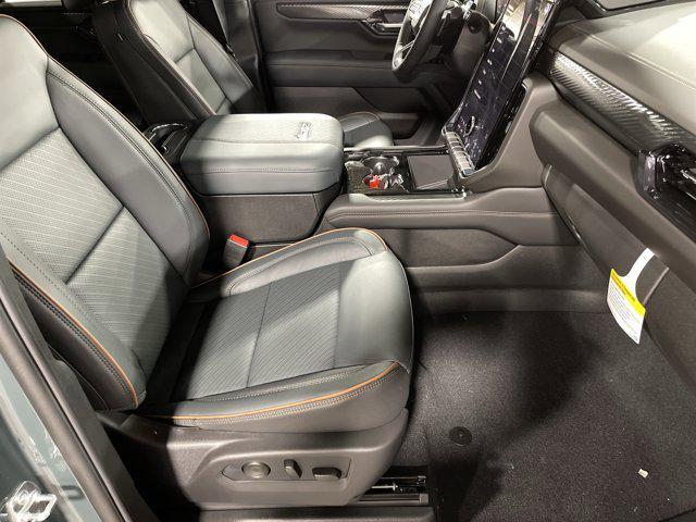 new 2025 GMC Yukon XL car, priced at $89,606