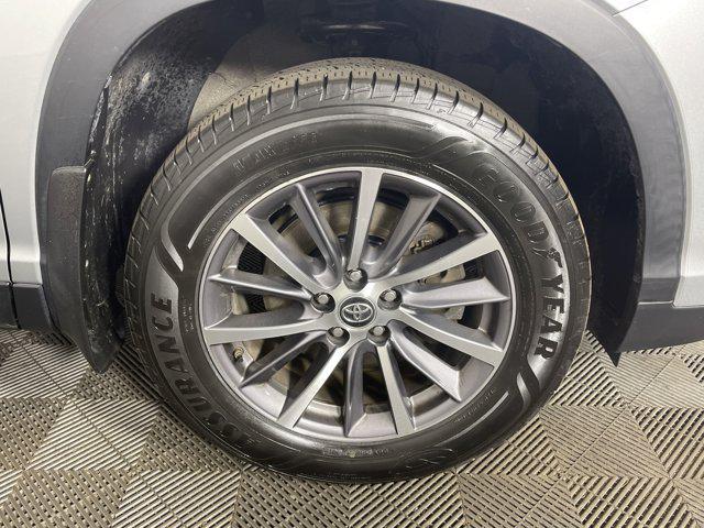 used 2019 Toyota Highlander car, priced at $23,997