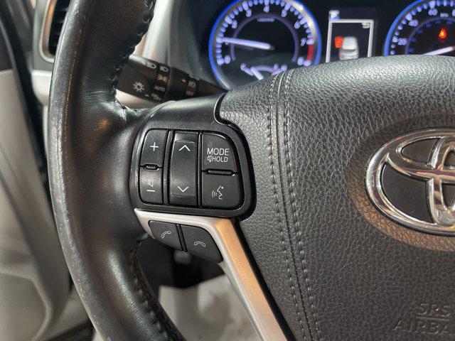 used 2019 Toyota Highlander car, priced at $23,997