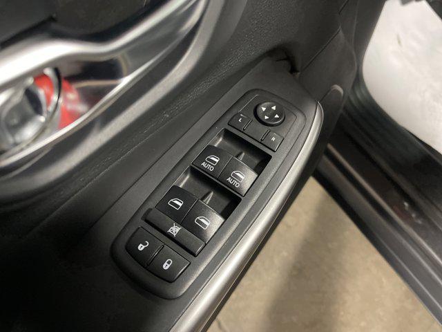 used 2019 Jeep Cherokee car, priced at $17,497