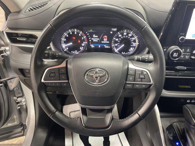 used 2023 Toyota Highlander car, priced at $36,497