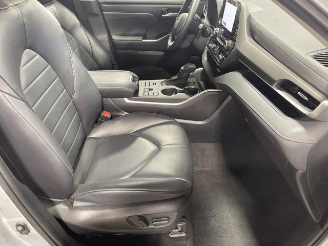 used 2023 Toyota Highlander car, priced at $36,497