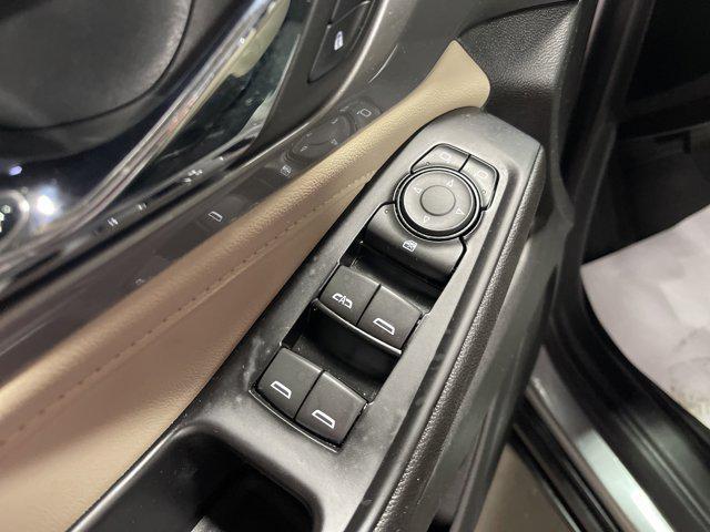 used 2023 Chevrolet Traverse car, priced at $32,497