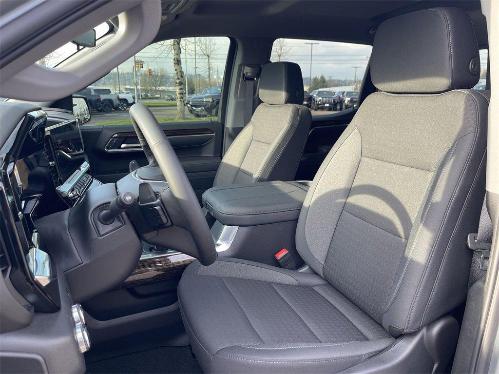 new 2025 GMC Sierra 1500 car, priced at $51,590