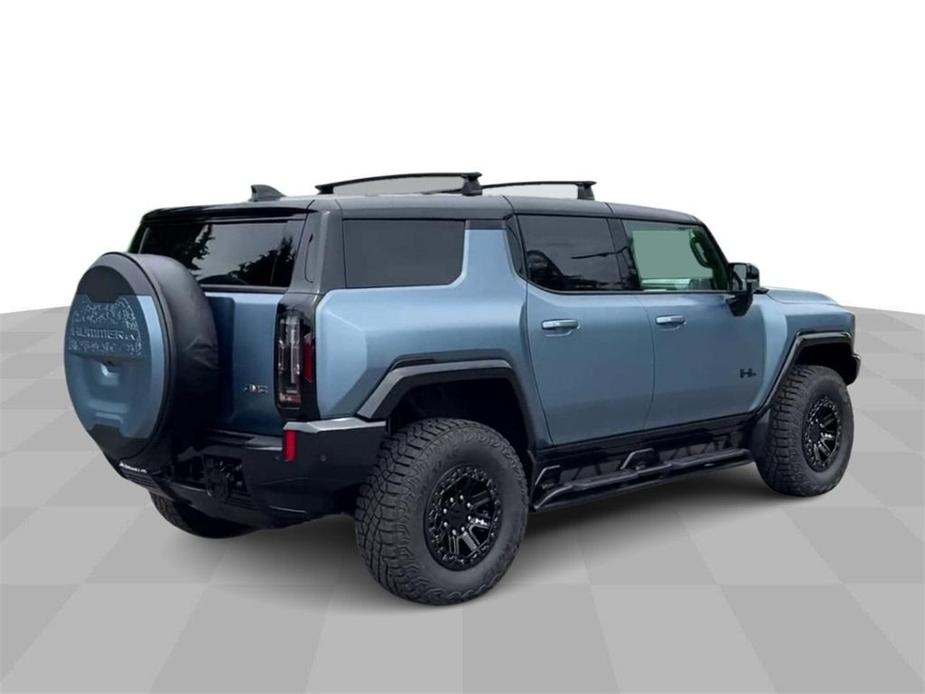 new 2024 GMC HUMMER EV car