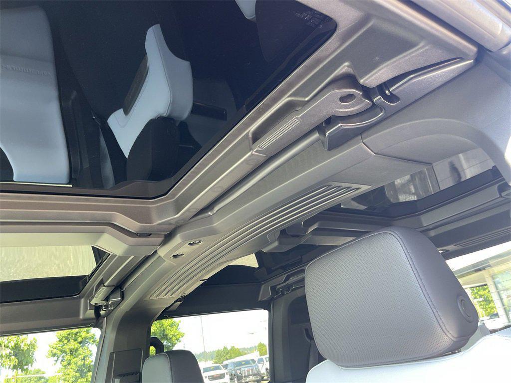 new 2025 GMC HUMMER EV Pickup car, priced at $87,239