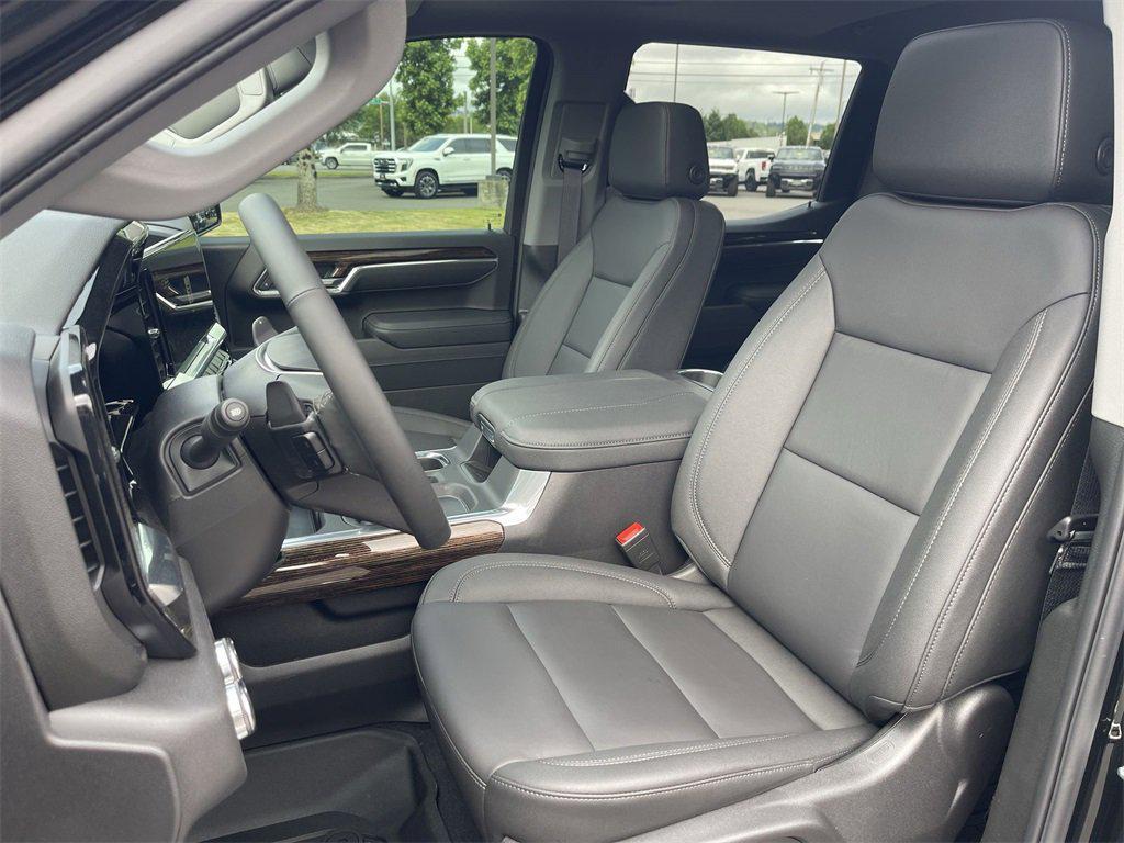 new 2025 GMC Sierra 1500 car, priced at $64,015