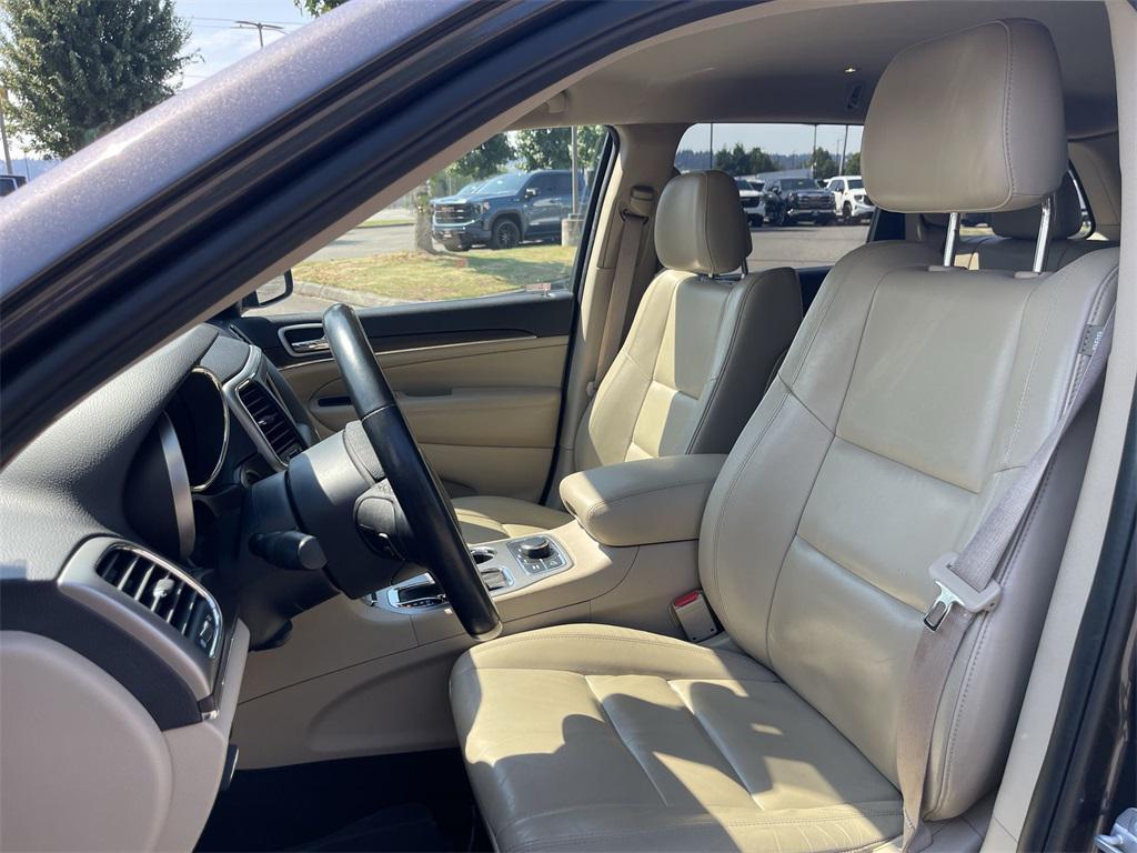 used 2018 Jeep Grand Cherokee car, priced at $14,991