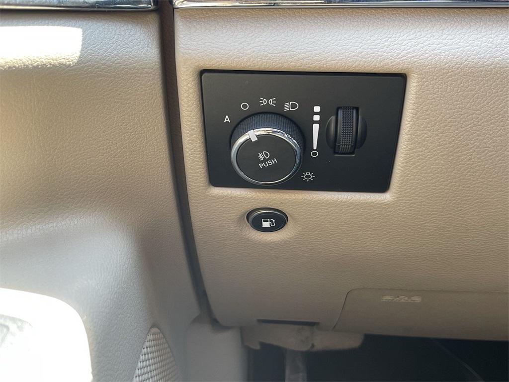 used 2018 Jeep Grand Cherokee car, priced at $14,991