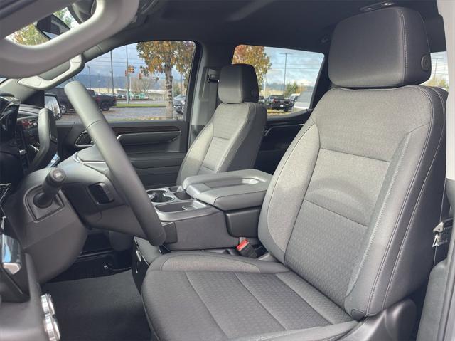 new 2025 GMC Sierra 1500 car, priced at $43,289