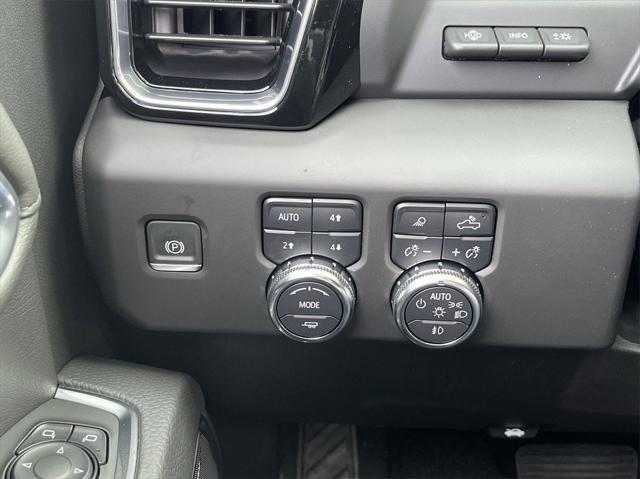 new 2025 GMC Sierra 1500 car, priced at $71,649