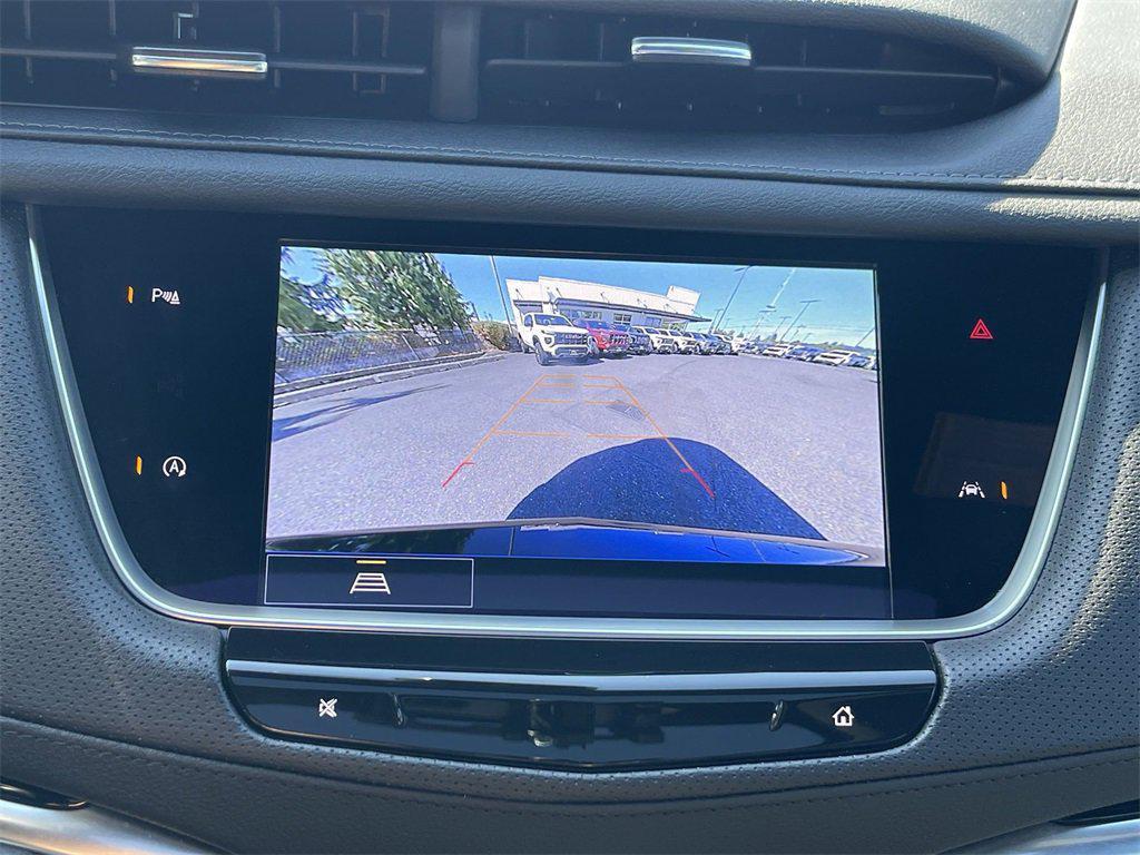 used 2025 Cadillac XT6 car, priced at $45,993