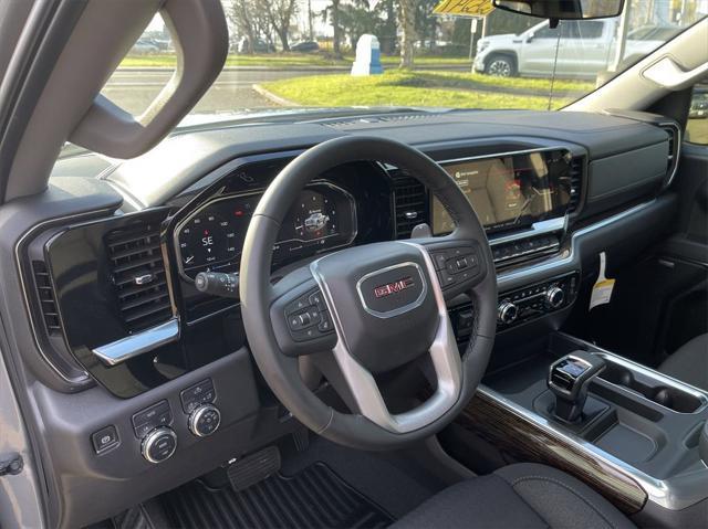 new 2025 GMC Sierra 1500 car, priced at $51,589