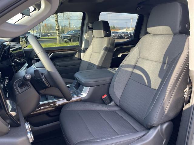 new 2025 GMC Sierra 1500 car, priced at $51,589
