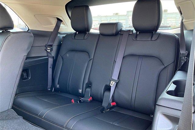 new 2025 Mazda CX-90 car, priced at $41,195
