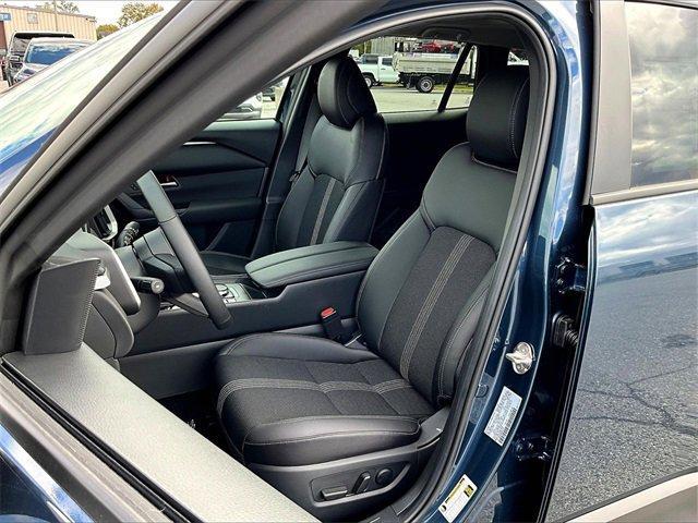 new 2025 Mazda CX-50 car, priced at $34,305