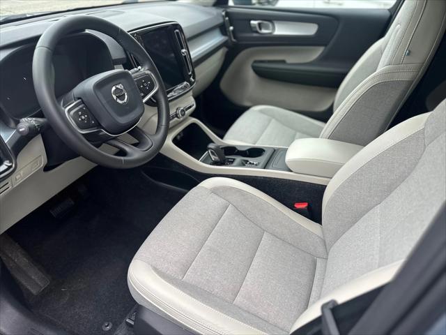 used 2020 Volvo XC40 car, priced at $26,999